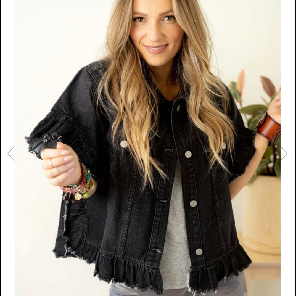 ❤️ Ruffle Denim Jacket ❤️